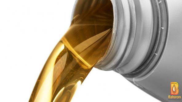 Positive features of top engine oil 2020